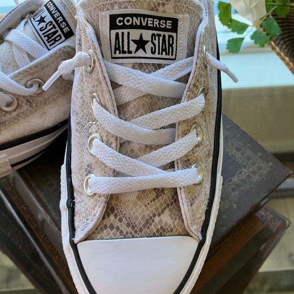Converse Shoreline Beige/Grey Snakeskin - Size 9 - Picture 4 of 10